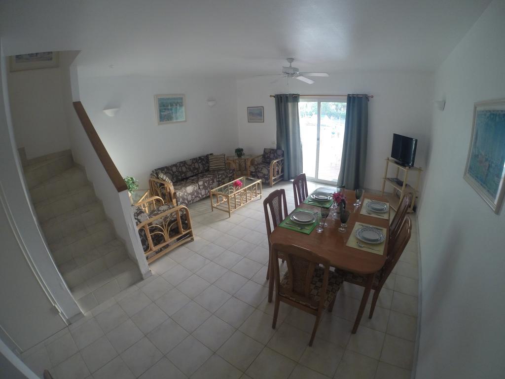 Antigua Chiama Italia Villas Jolly Harbour Extérieur photo